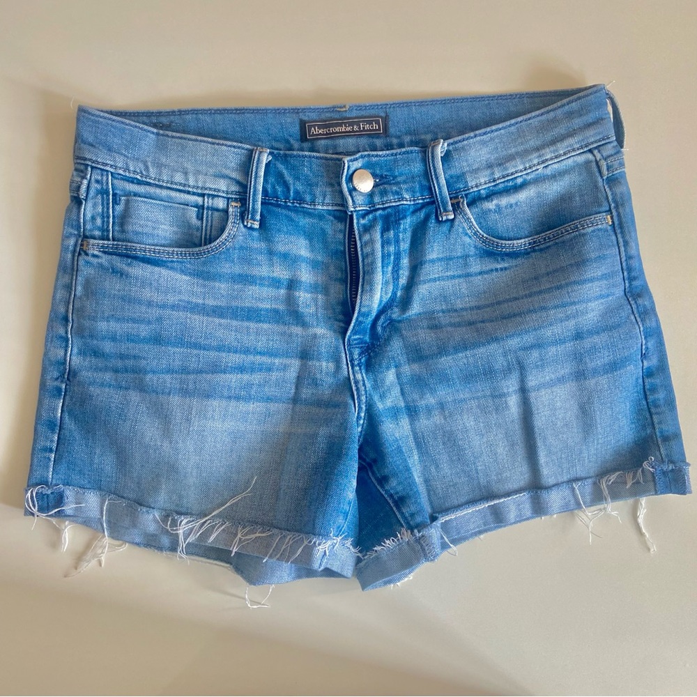 Abercrombie and Fitch Jean Shorts. Size 25